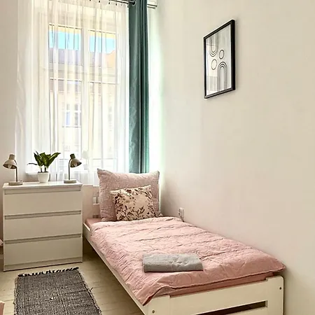 Beautiful - Waly Chrobrego Hostel